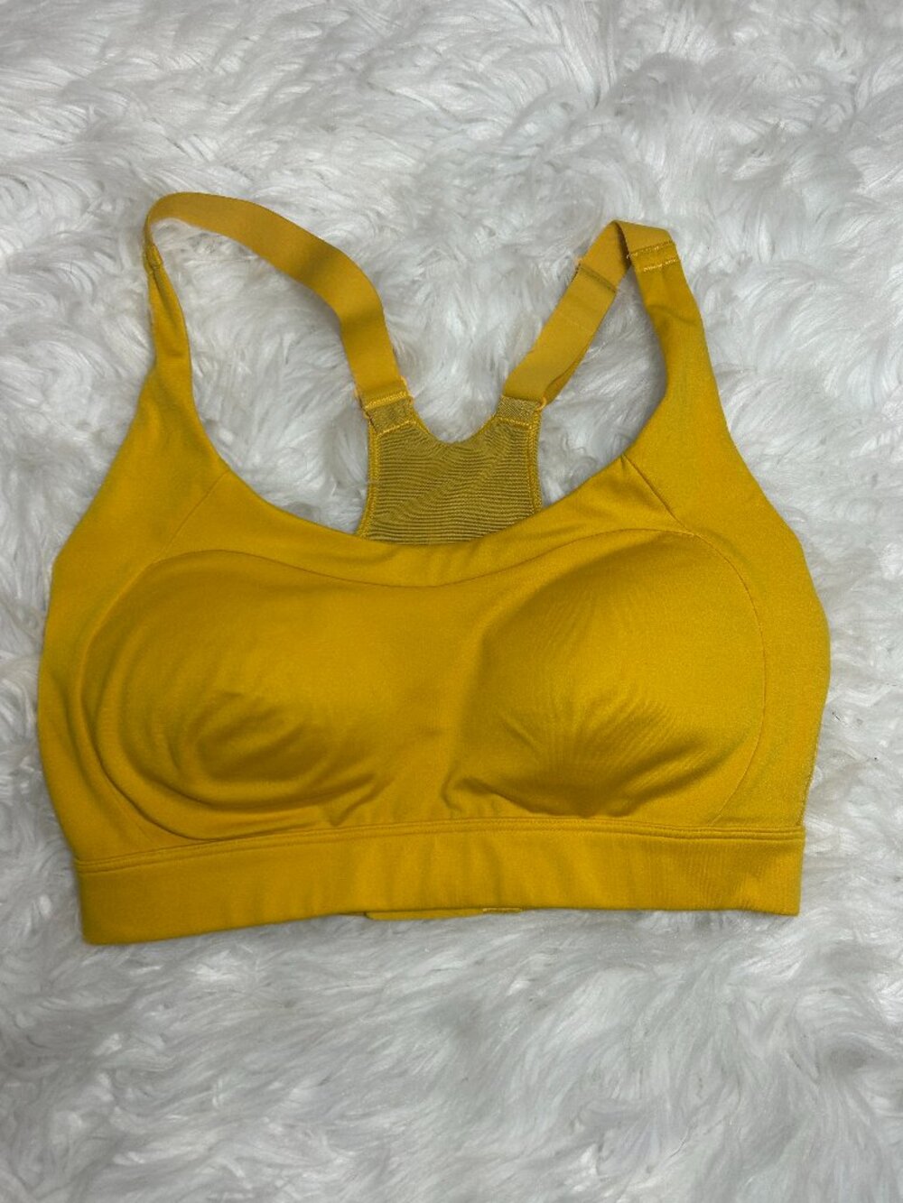 Gymshark Sports Bra Women S Small Molded Cups Lightweight soft yellow